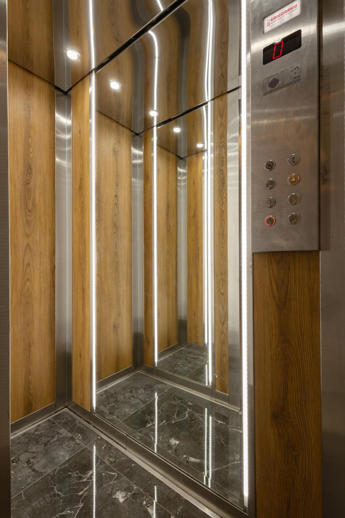 Omikron Luxury Residences Ираклио Екстериор снимка